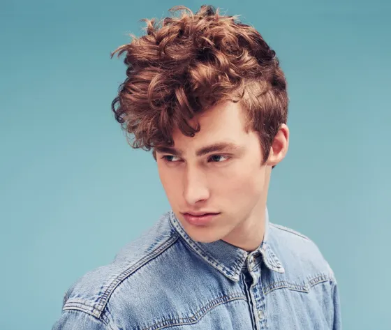 Textured copper-red cut on a young man